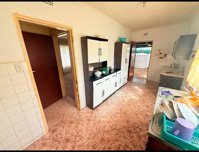 2 BEDROOM HOUSE FOR SALE IN VANDERBIJLPARK CW 6